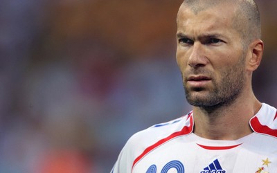 ROR电竞动态-伊尔迪丝·森拉尔赛后道歉